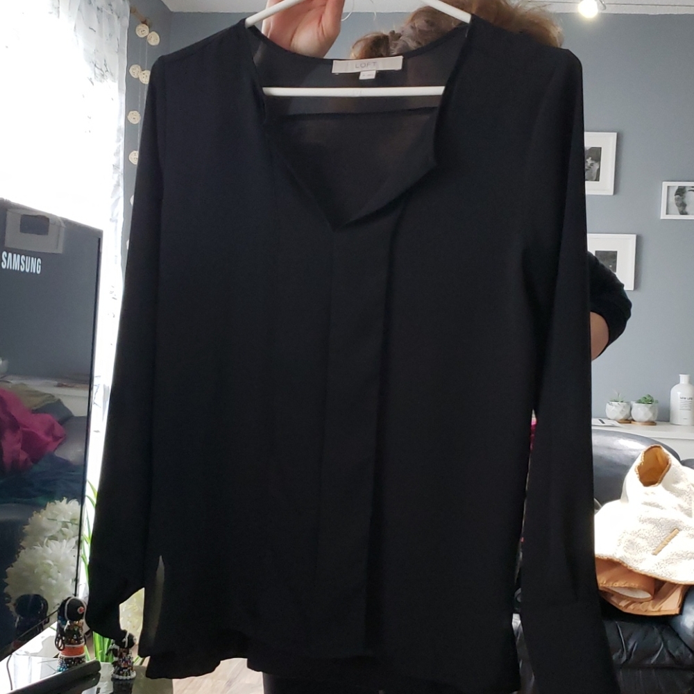 Loft Black Bouse